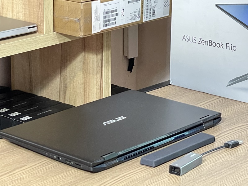 Asus ZenBook Flip 14 UX463FL-AI024T