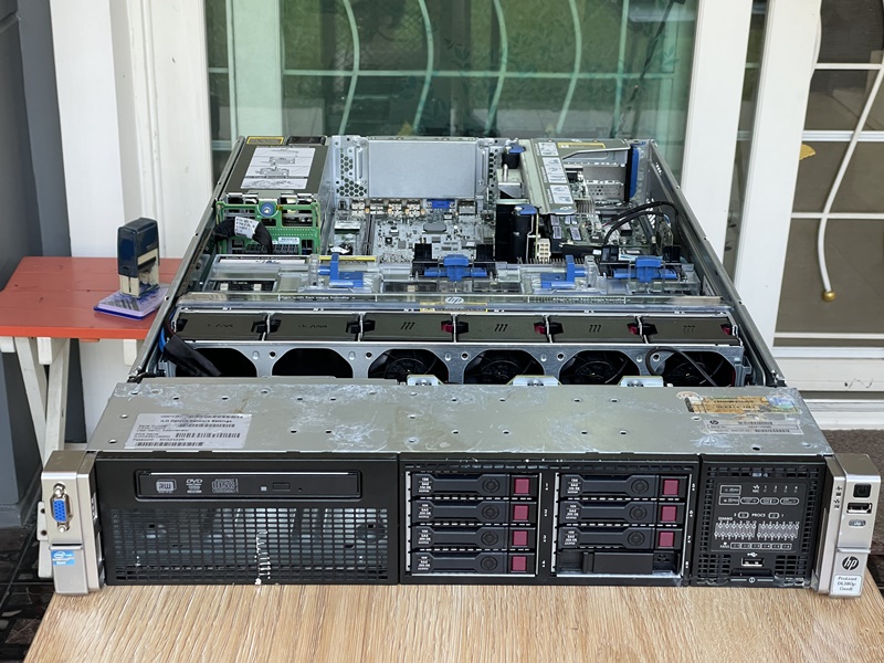 Server HP DL380P Gen8
