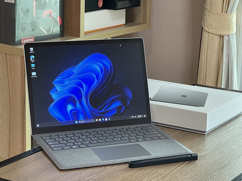 Microsoft Surface Laptop 5