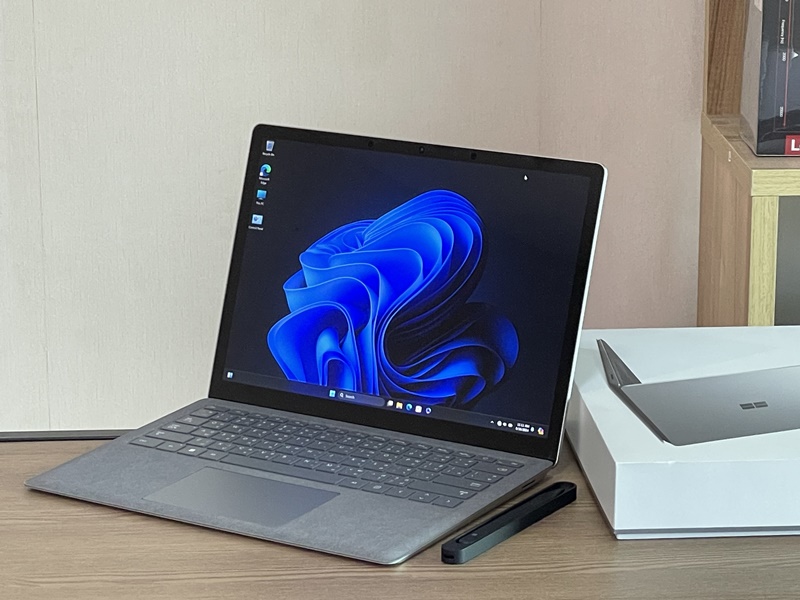 Microsoft Surface Laptop 5