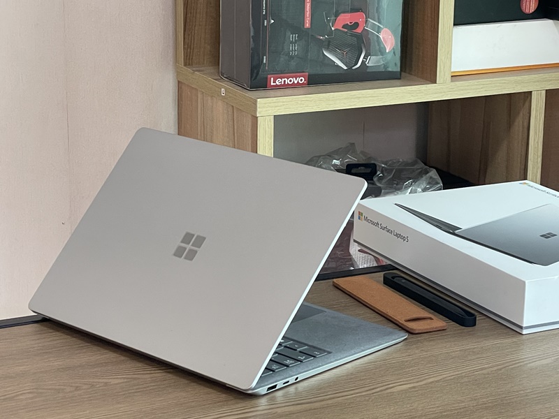 Microsoft Surface Laptop 5