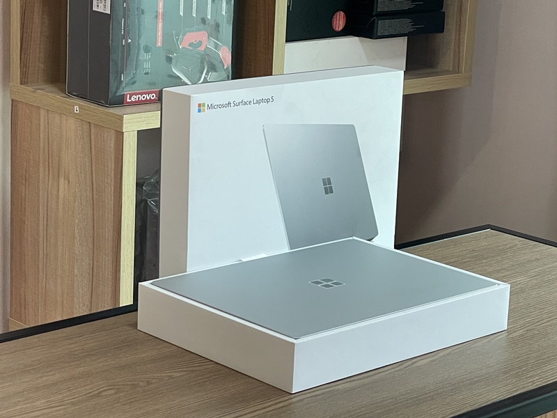 Microsoft Surface Laptop 5