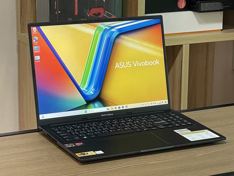 Asus Vivobook 16 M1605YA-MB726WF