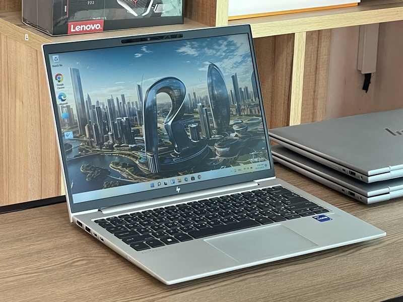 HP EliteBook 830 G10