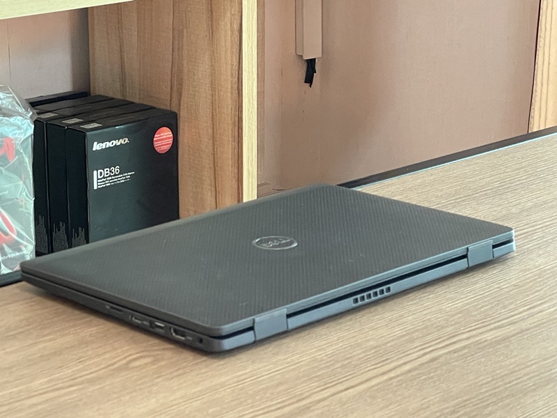 DELL Latitude 7320