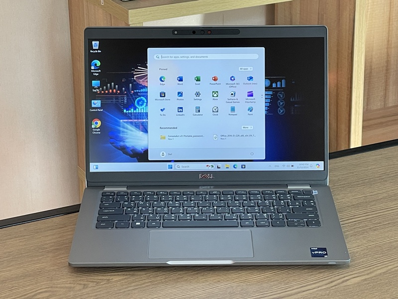 DELL Latitude 5330