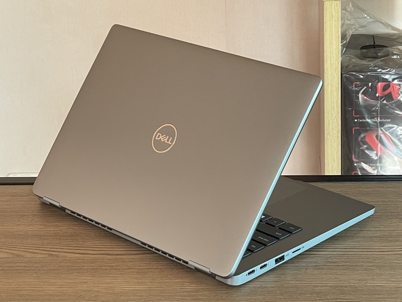 DELL Latitude 5330