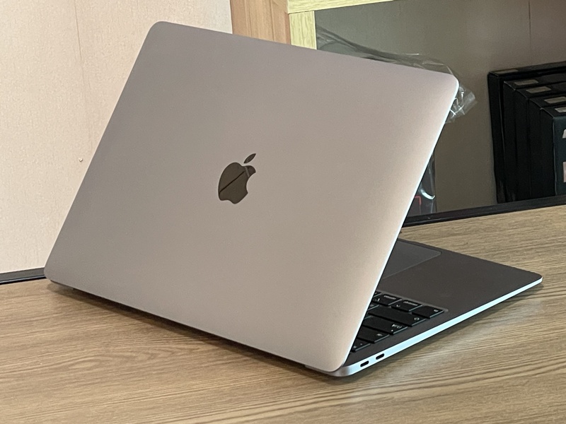 MacBook Air Retina 13-inch, 2020