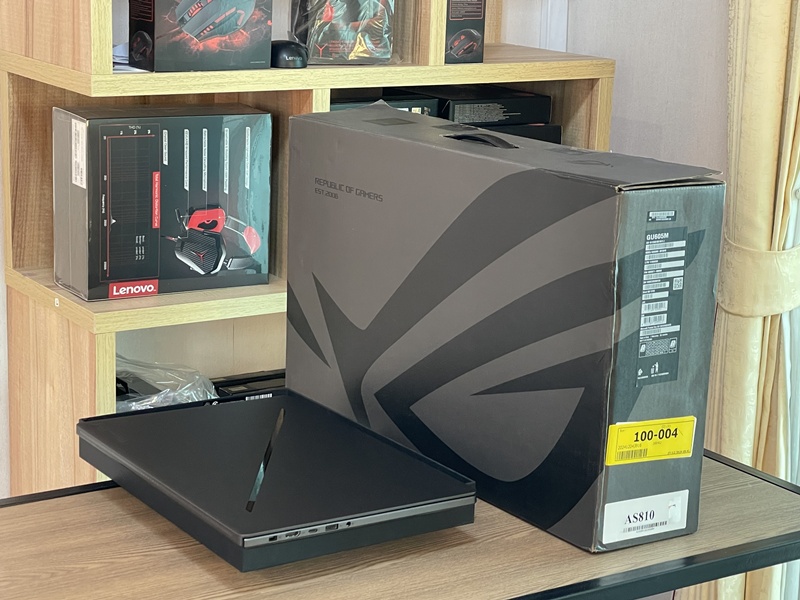 Asus ROG Zephyrus G16 GU605MV-QR198WS