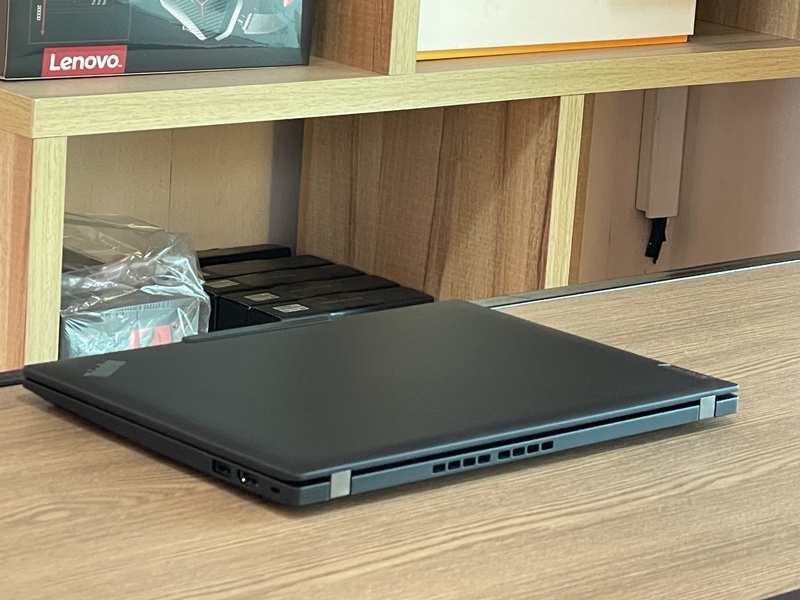 Lenovo ThinkPad X13 Gen4