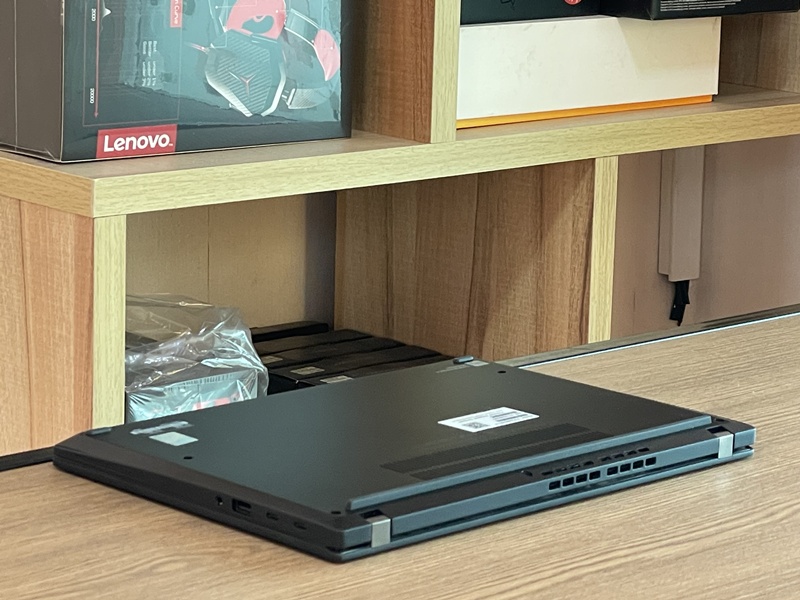 Lenovo ThinkPad X13 Gen4