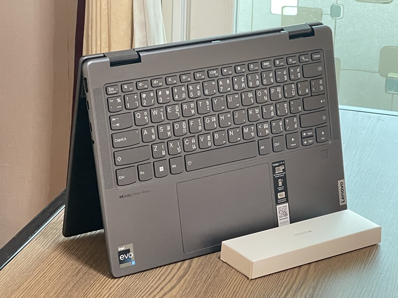 Lenovo Yoga 7i 14IRL8