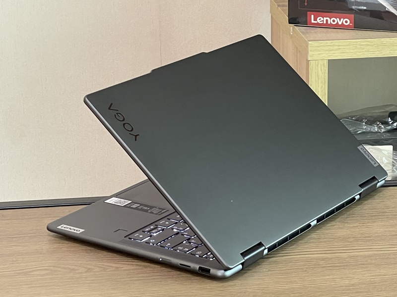 Lenovo Yoga 7i 14IRL8