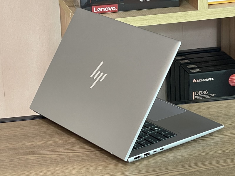 HP ZBook Firefly 14 G10