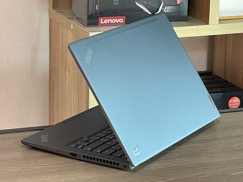 Lenovo Thinkpad T14s G2