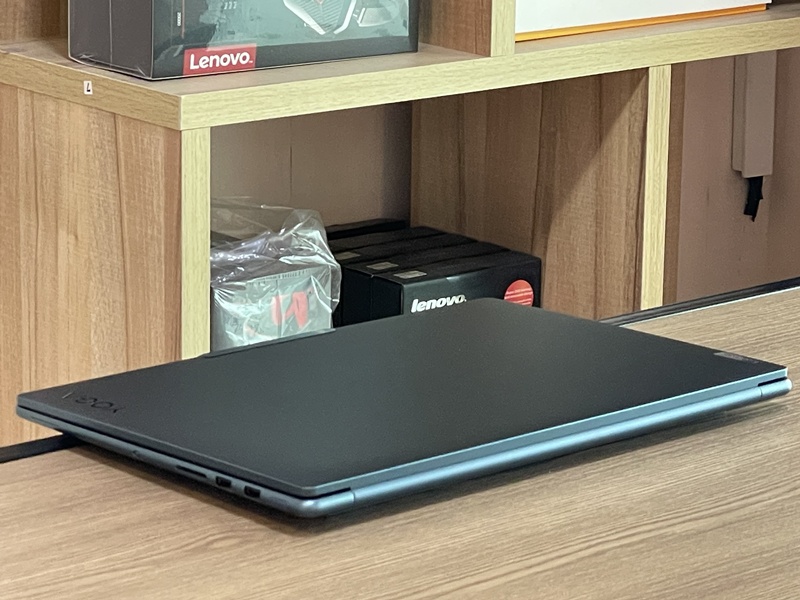 Lenovo Yoga Pro 9 16IMH9 CTO