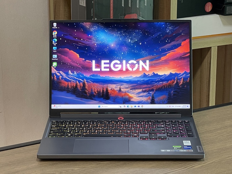 Lenovo Legion 5 16IRX9-83DG00DCTA