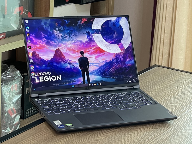 LENOVO LEGION Y9000P IAH7H