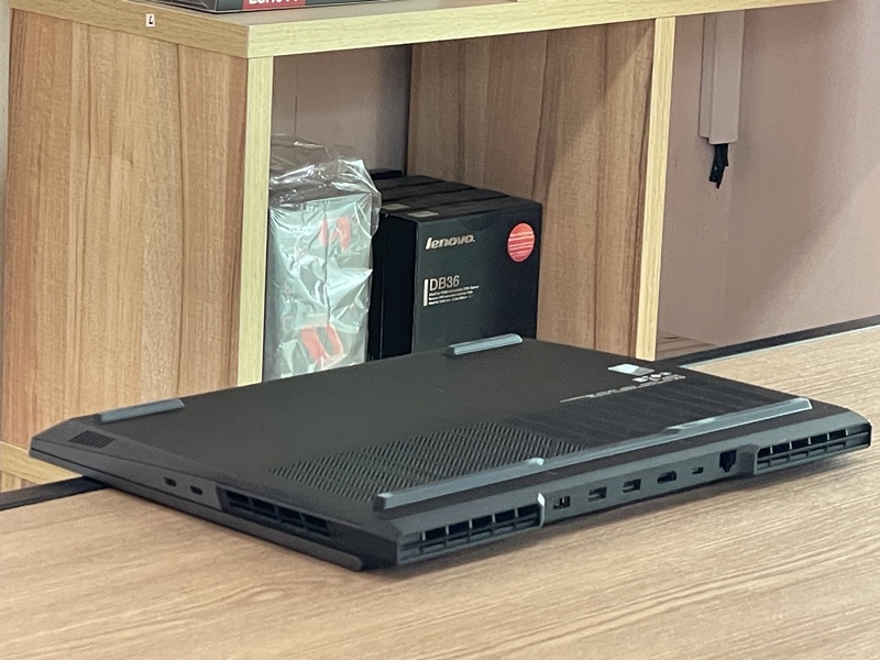 LENOVO LEGION Y9000P IAH7H