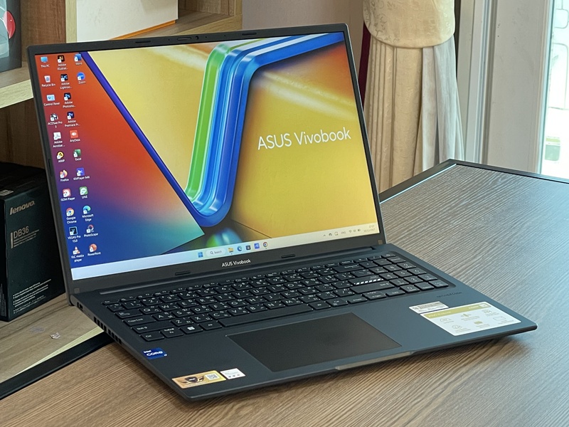 Asus Vivobook 16 X1605ZA