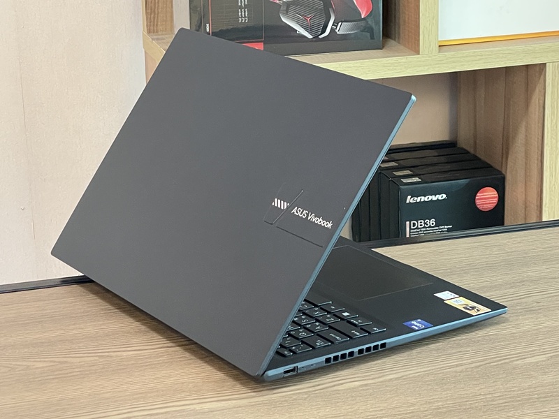 Asus Vivobook 16 X1605ZA