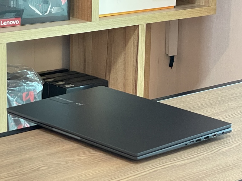 Asus Vivobook 16 X1605ZA