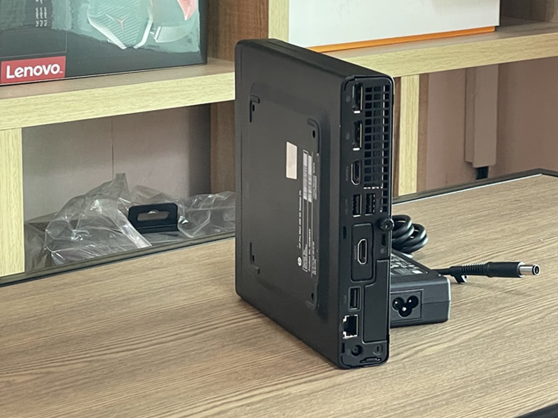 HP Pro Mini 400 G9 มี WiFi