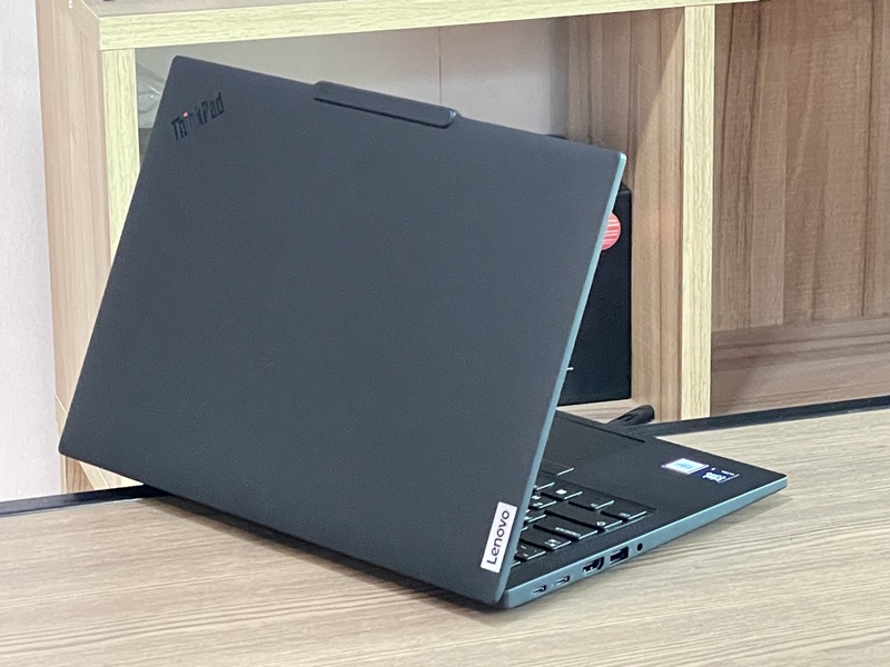 Lenovo ThinkPad T14 Gen 5