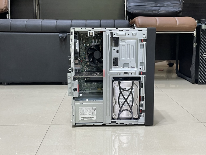ThinkStation P330 Tower