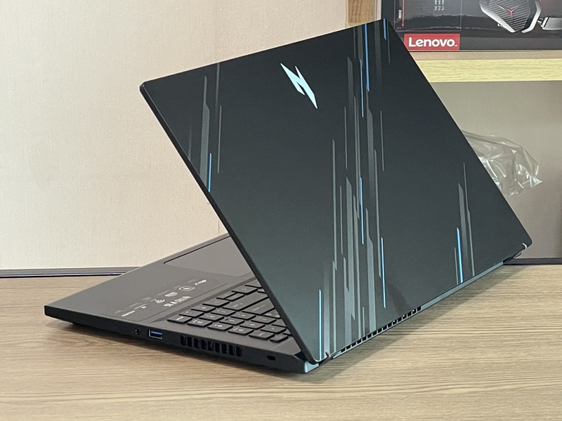 Acer Nitro V 15 ANV15-51-55NS