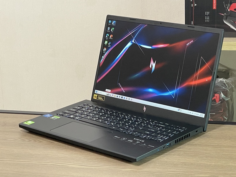 Acer Nitro V 15 ANV15-51-55NS