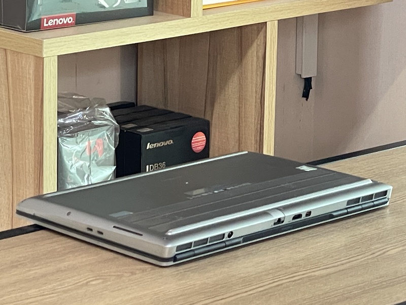 Dell Precision 7560 i9