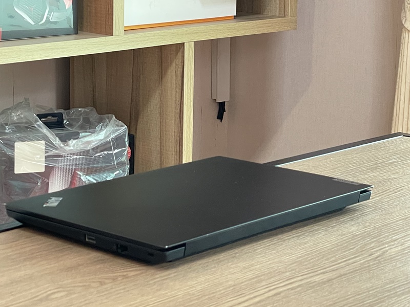 Lenovo ThinkPad E14 Gen 4