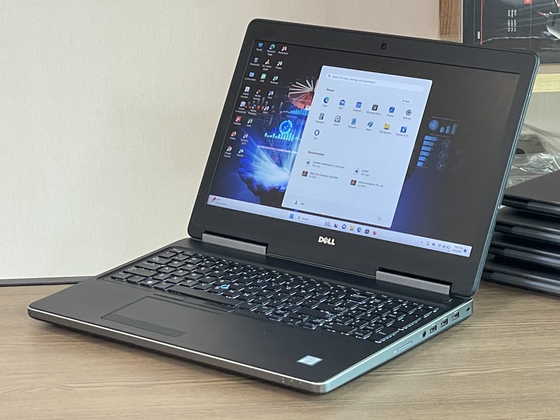 Dell Precision 7520