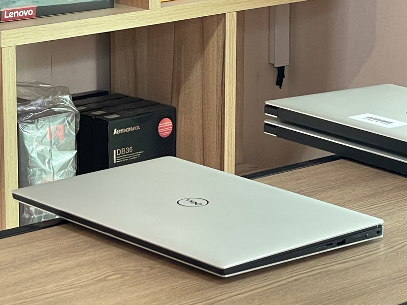 Dell Precision 5530