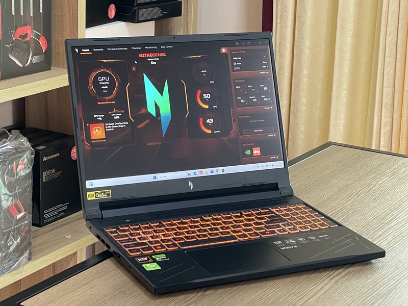 Acer Nitro V 16 ANV16