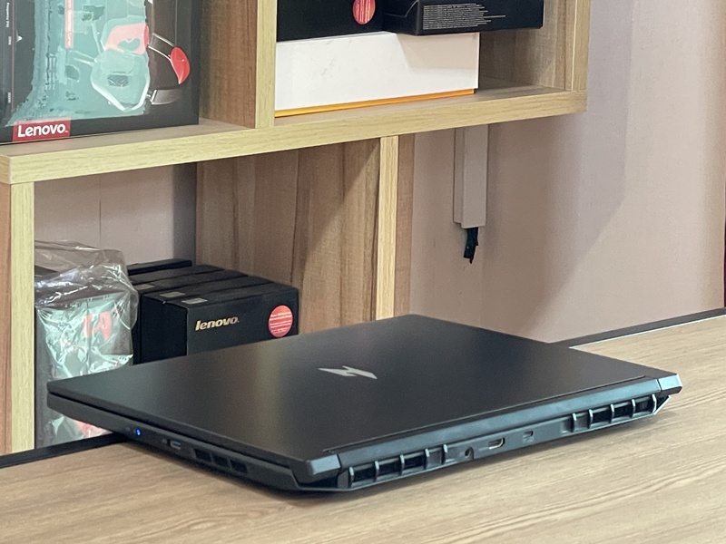 Acer Nitro V 16 ANV16