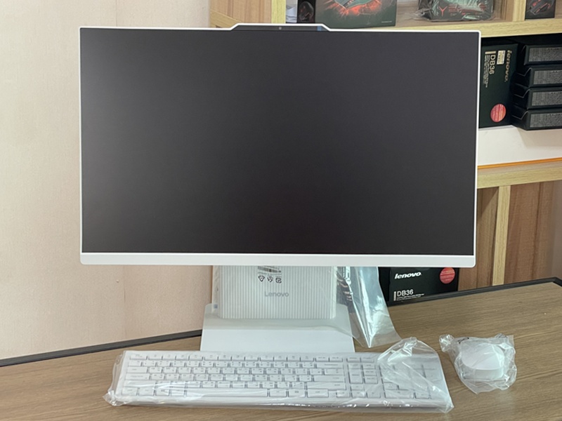 LENOVO IDEACENTRE 24IRH9