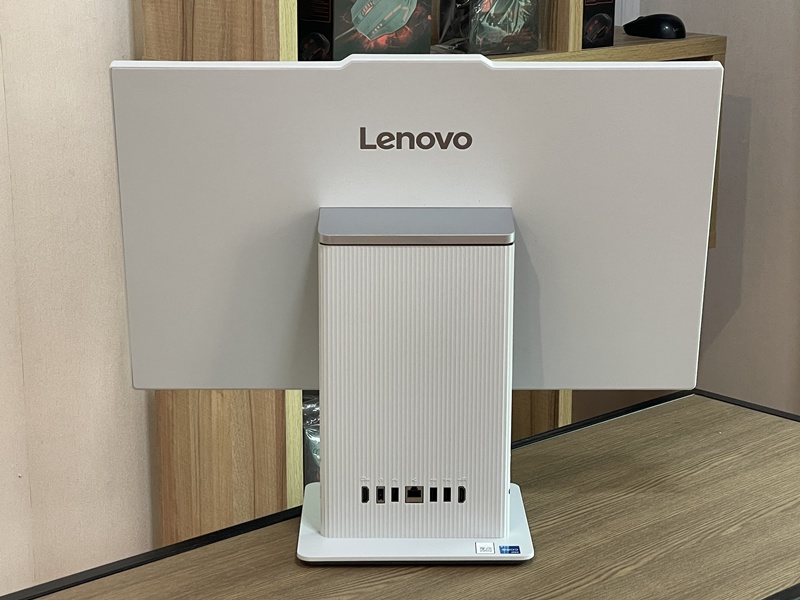 LENOVO IDEACENTRE 24IRH9