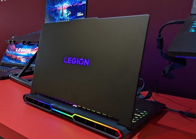 LENOVO LEGION PRO 7 16IAX10H LENOVO LEGION PRO 7 16IAX10H