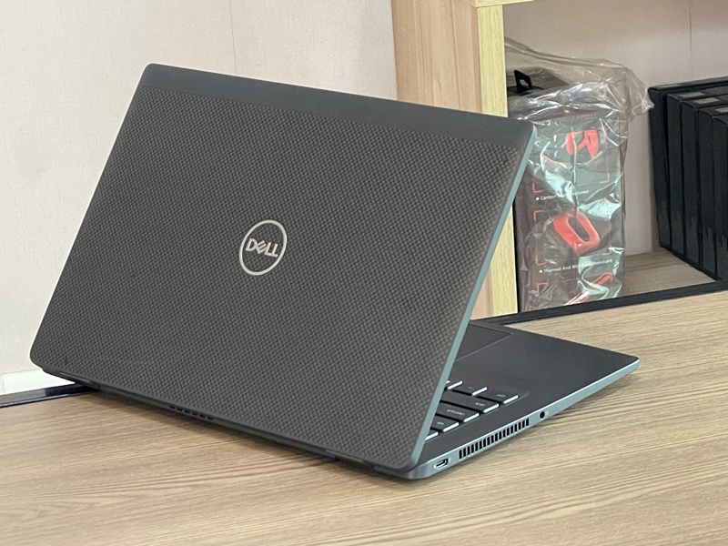 Dell Latitude 7420