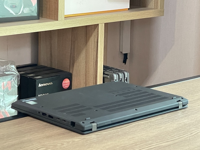Lenovo ThinkPad T14 Gen 4
