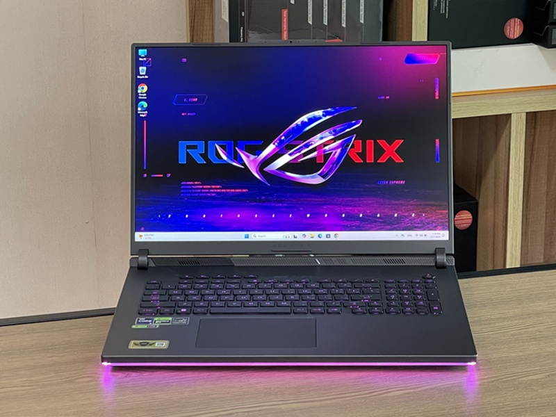Asus ROG Strix G18 G814JV-N6037W