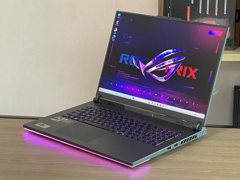 Asus ROG Strix G18 G814JV-N6037W