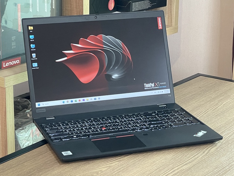 Lenovo Thinkpad T15 G1