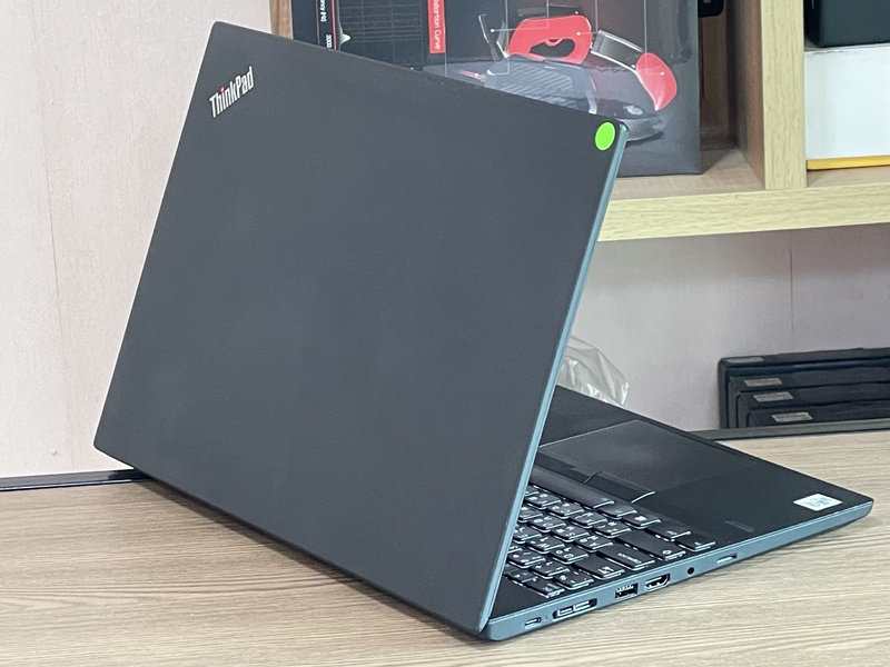 Lenovo Thinkpad T15 G1