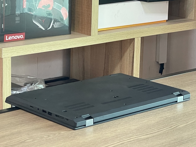 Lenovo Thinkpad T15 G1