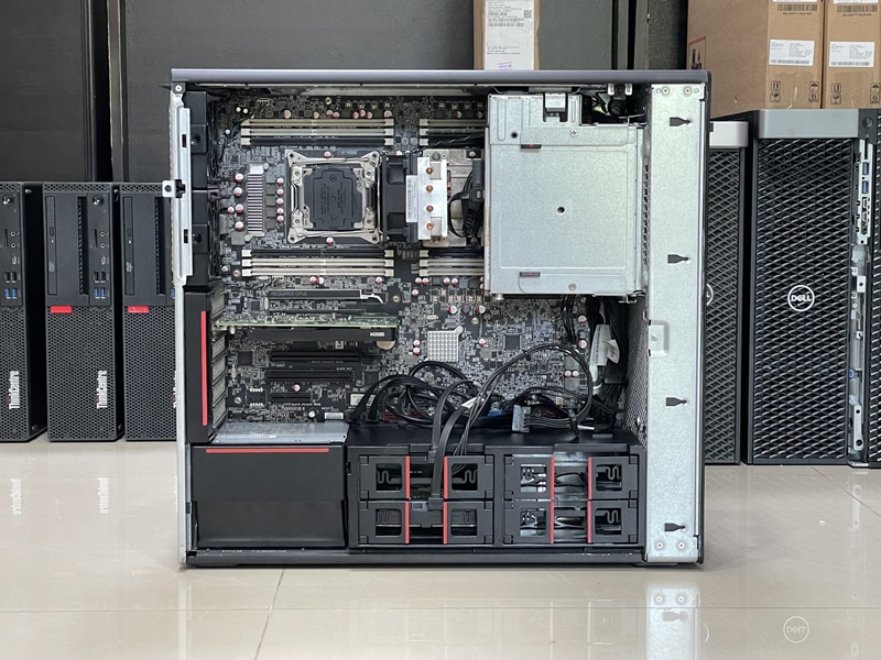Lenovo ThinkStation P710