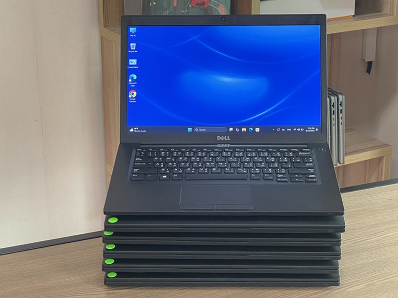 DELL Latitude 7490