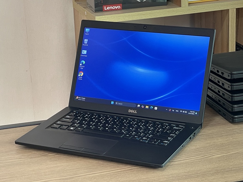 DELL Latitude 7490